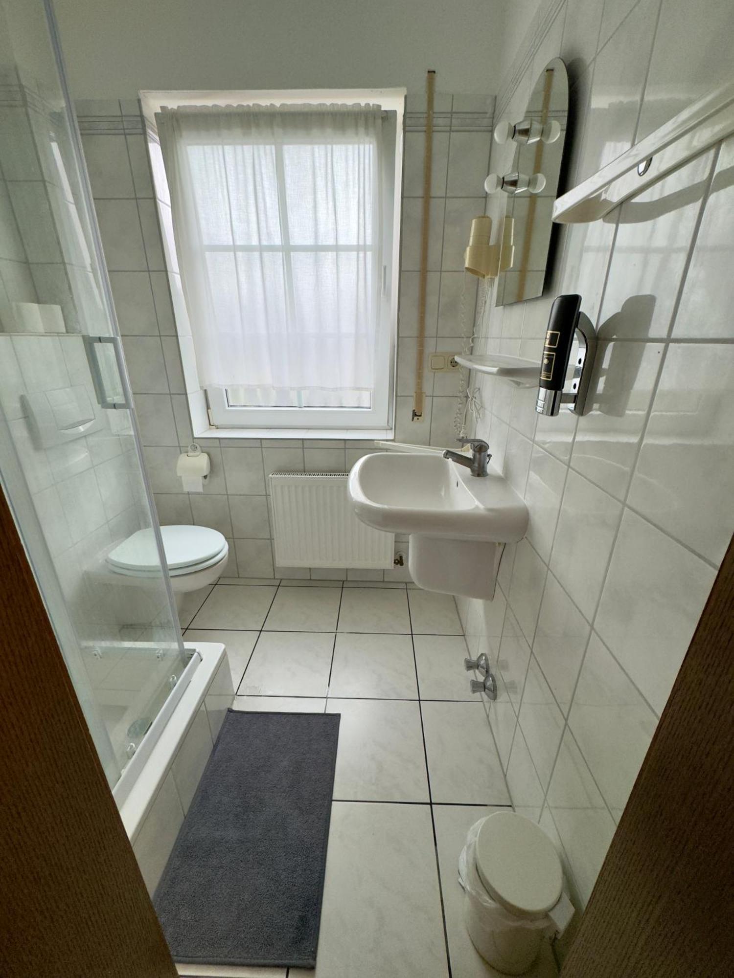 Hotel Moji 3 Landhaus Koeln Lindlar Ngoại thất bức ảnh