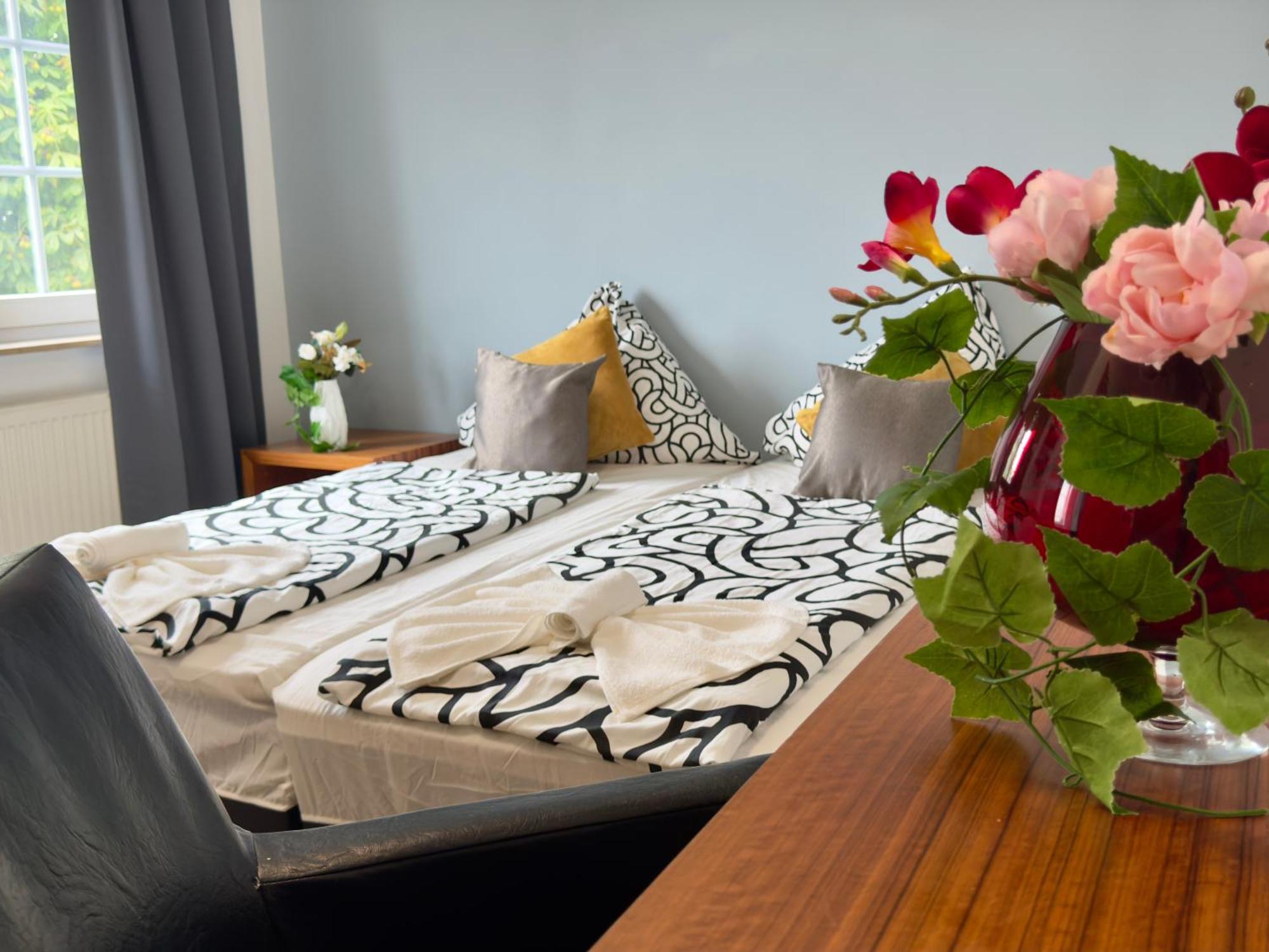 Hotel Moji 3 Landhaus Koeln Lindlar Ngoại thất bức ảnh